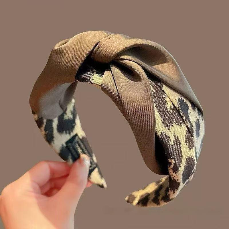 Stylish Leopard Print High Top Wide Headband for Women Styling