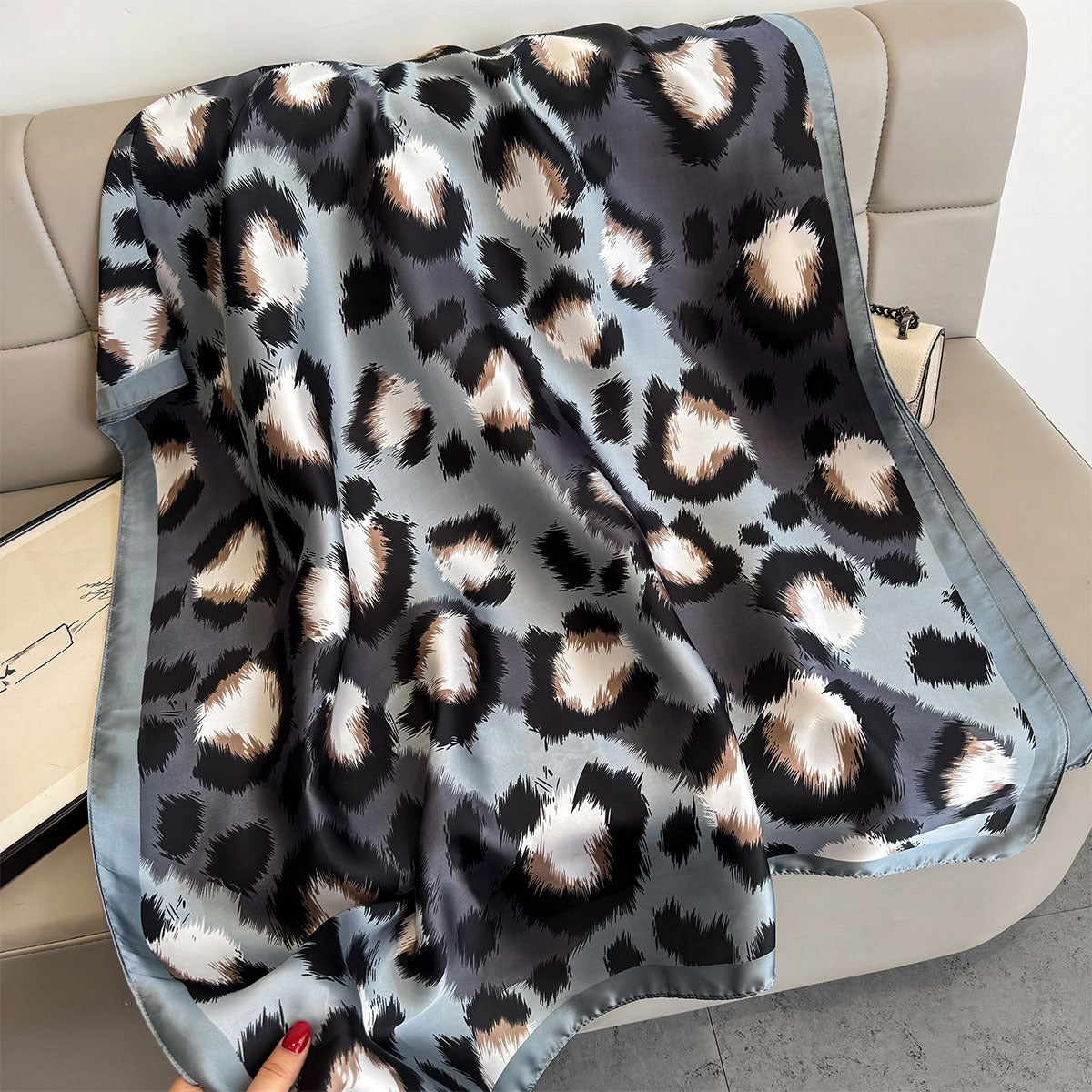Trendy Luxurious Leopard Pattern Women's Satin Silk Scarf