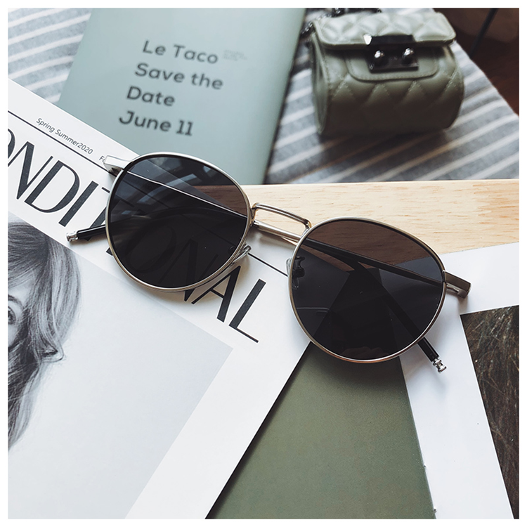 Women's summer UV protection polarized lenses sunglass. (ALAUDDIN)