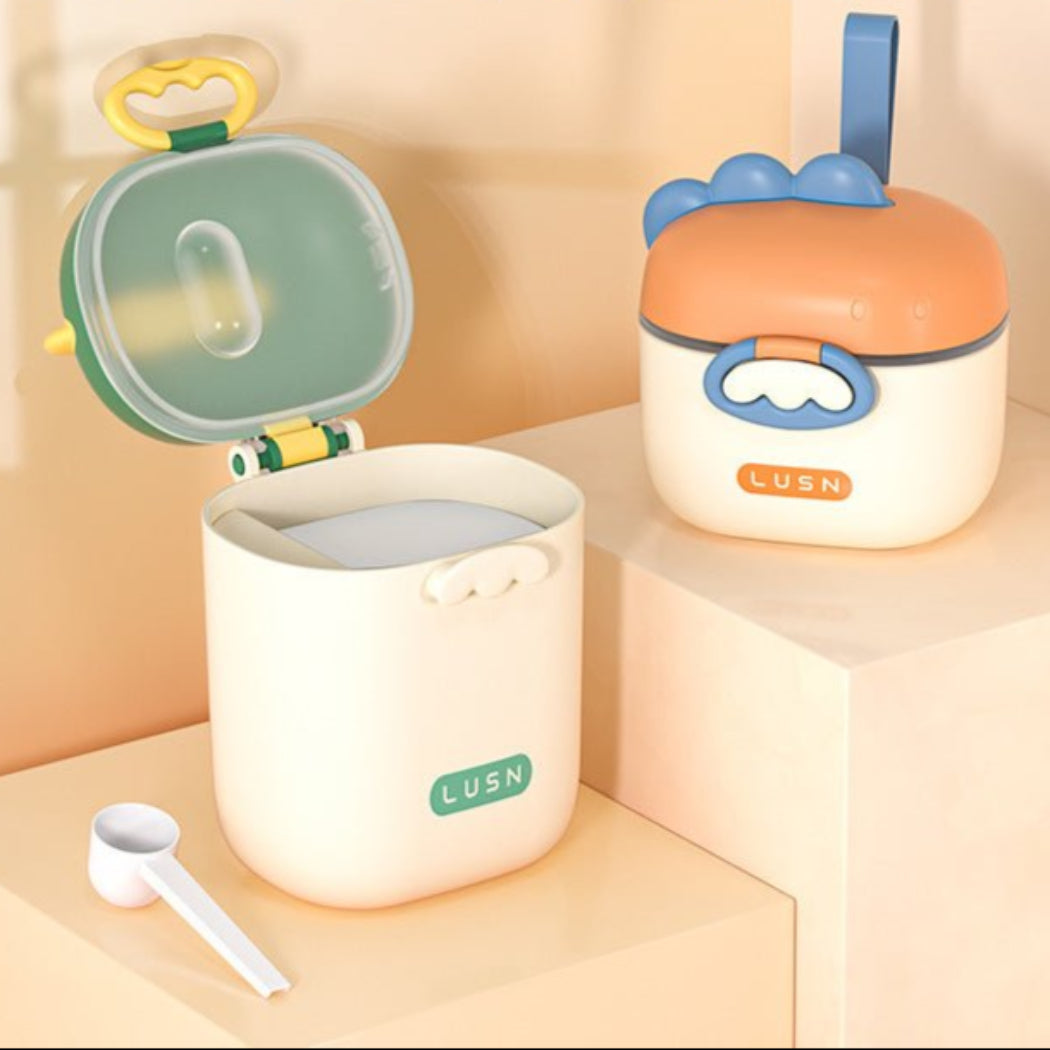 Air Tide Moisture Proof 400ml Baby Food Storage Box with Spoon