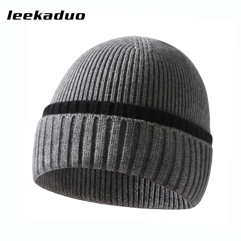 Yarn knitted winter men's and women's thickened beanie hat