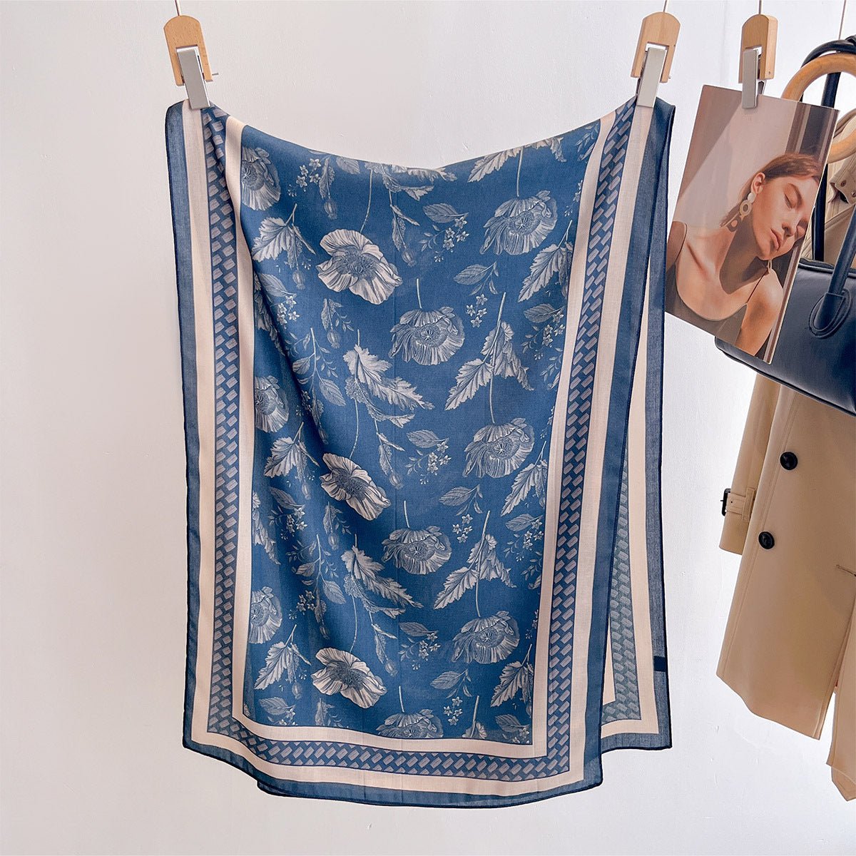 Women's Luxury Trendy Double-sided Floral Printed Viscose Scarf