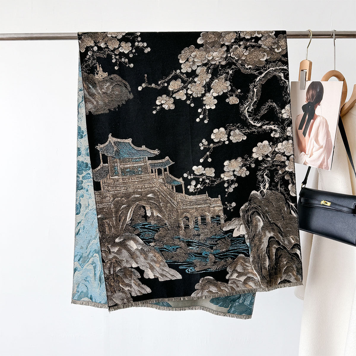 Luxury Dung Huang Art Printed Winter Shawl for Women