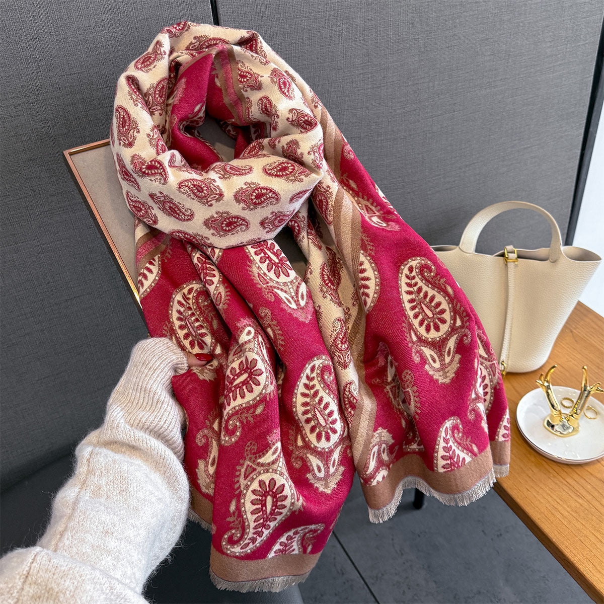 Elegant Double-Sided Red Paisley Cashew Flower Printed Winter Shawl