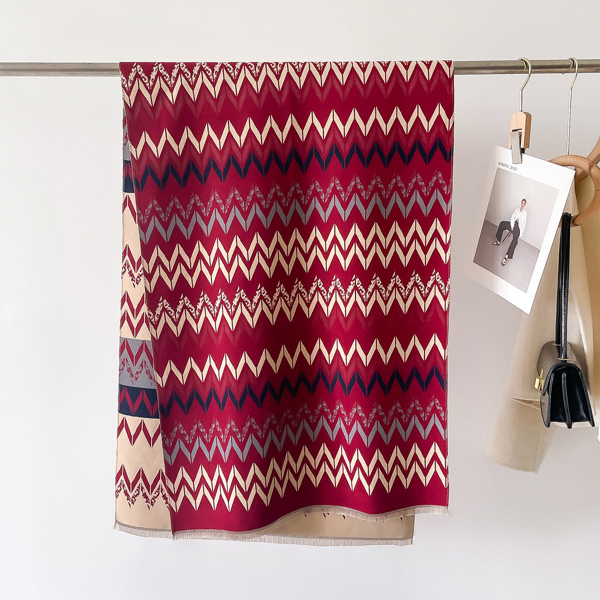 Modern Minimalist Concentric Border Style Luxury Winter Shawl