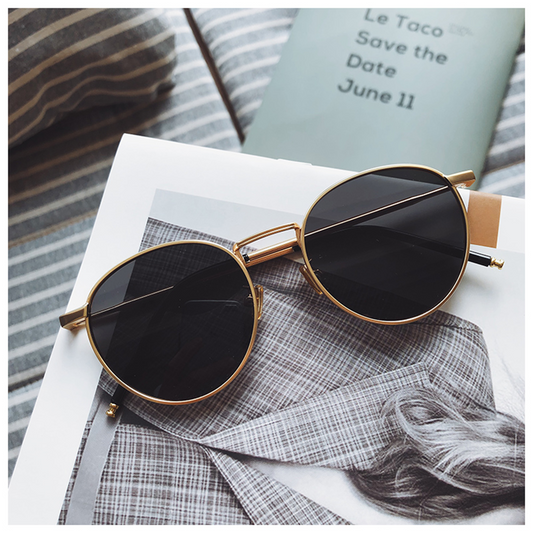 Women's summer UV protection polarized lenses sunglass. (ALAUDDIN)