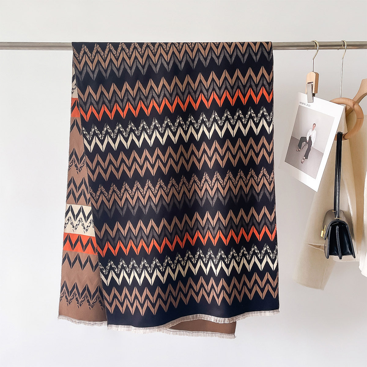 Elegant Double-Sided Linear Pattern Printed Winter Shawl