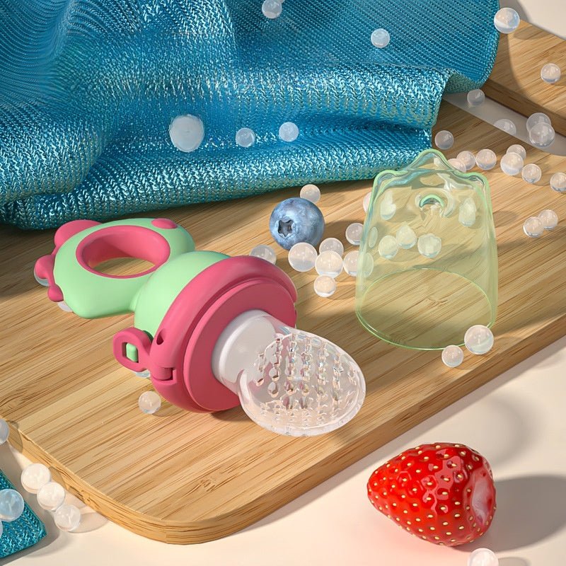 Attractive Silicone Baby Pacifier with Fruit Chamber